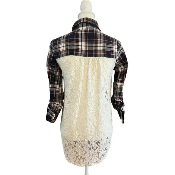 Taylor and Sage casual flannel with lace back plaid front size extra small - Picture 3 of 9